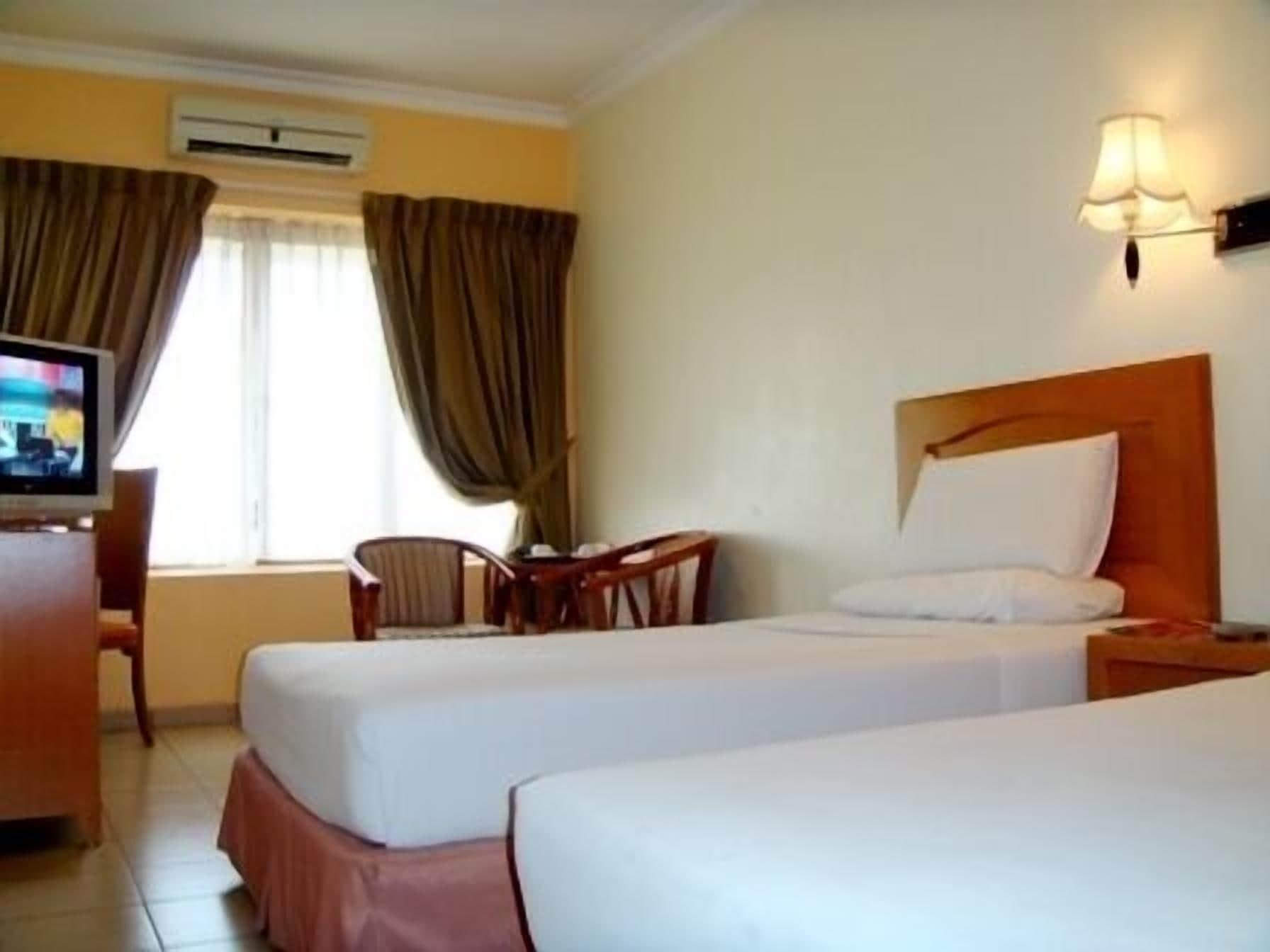 Megah D'Aru Hotel Kota Kinabalu Zewnętrze zdjęcie