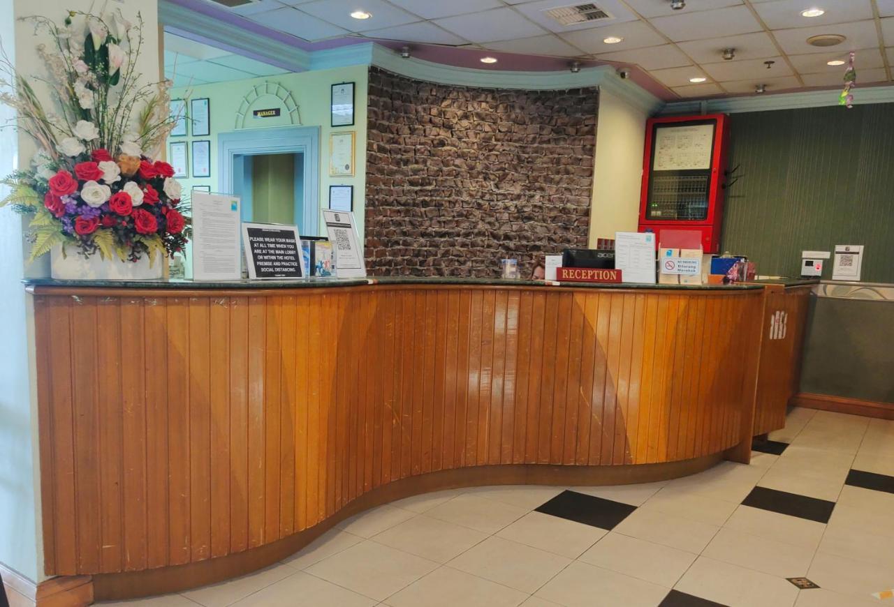 Megah D'Aru Hotel Kota Kinabalu Zewnętrze zdjęcie